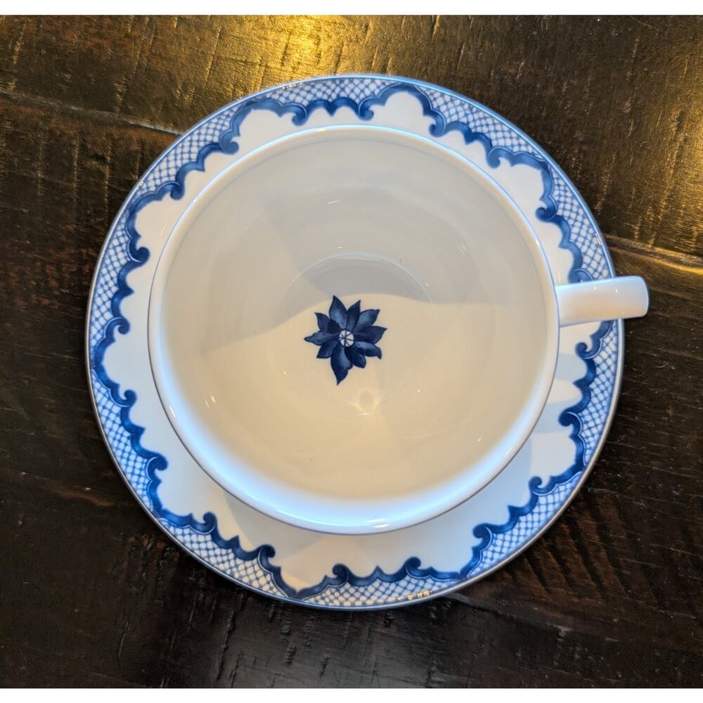 Ralph Lauren Mandarin Blue and White Cups + Saucers - Picture 3 of 6